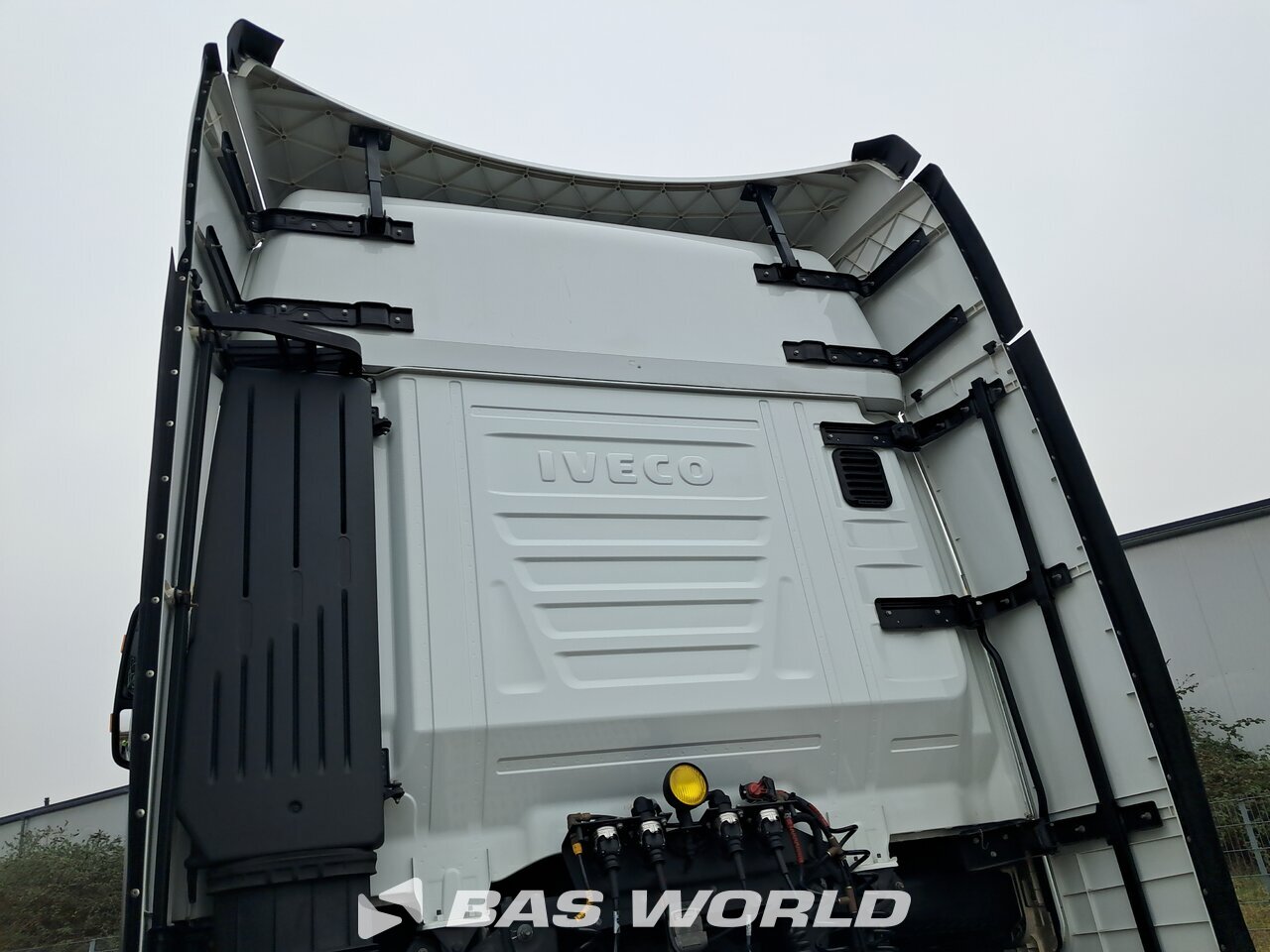 Back of cabin : Iveco S-Way 490 4X2 Tracteur routier