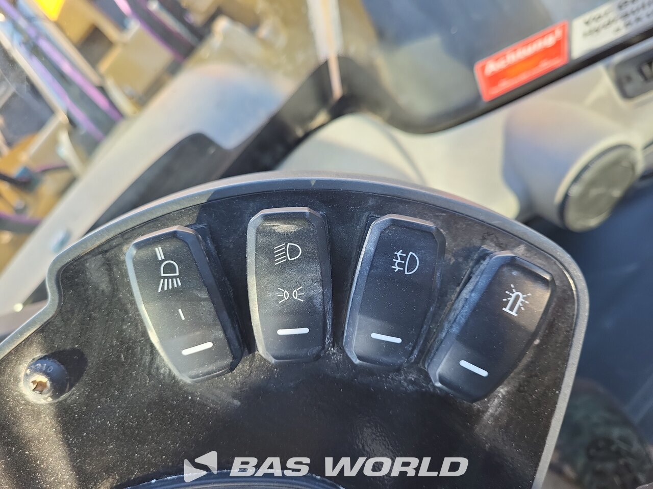 Other : Caterpillar 908 M Chargeuse sur pneus