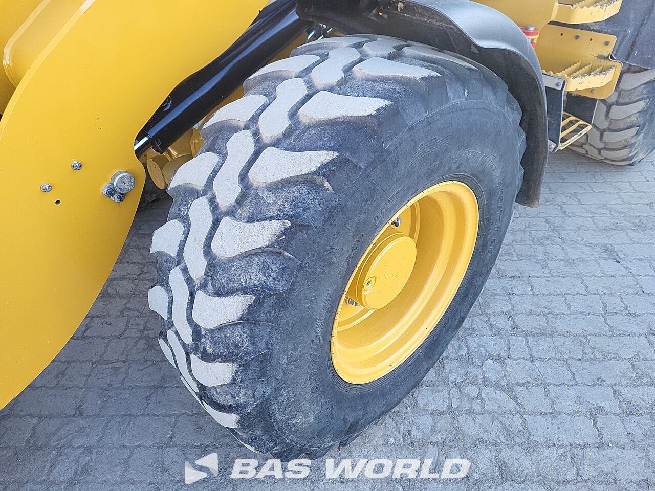 Other : Caterpillar 908 M Chargeuse sur pneus