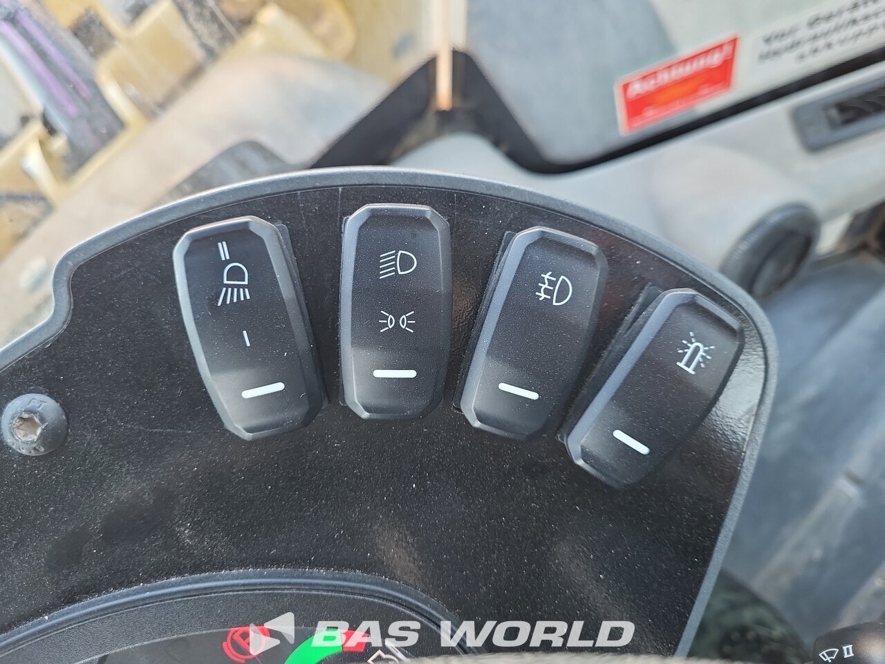 Other : Caterpillar 908 M Chargeuse sur pneus