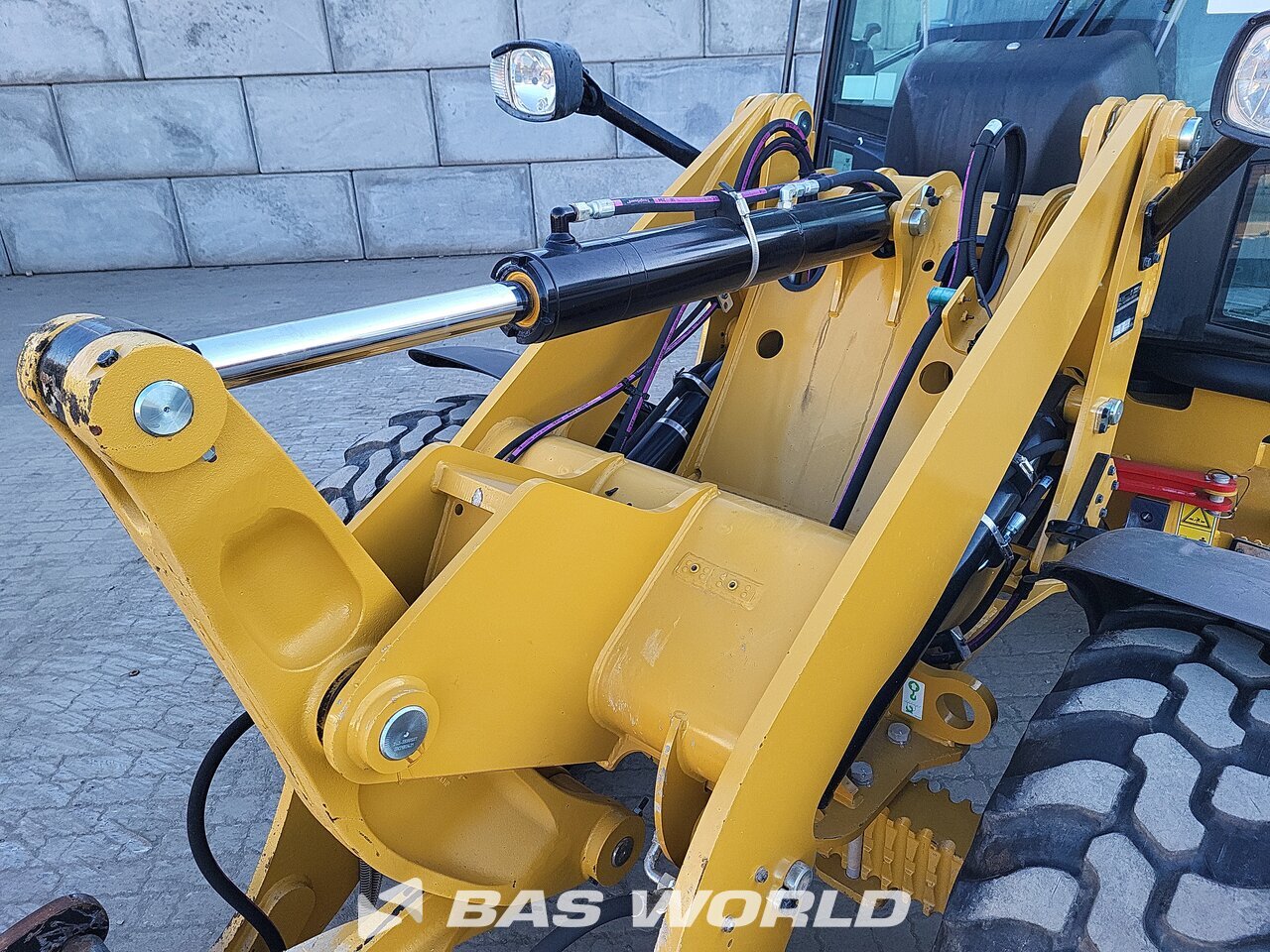 Other : Caterpillar 908 M Chargeuse sur pneus