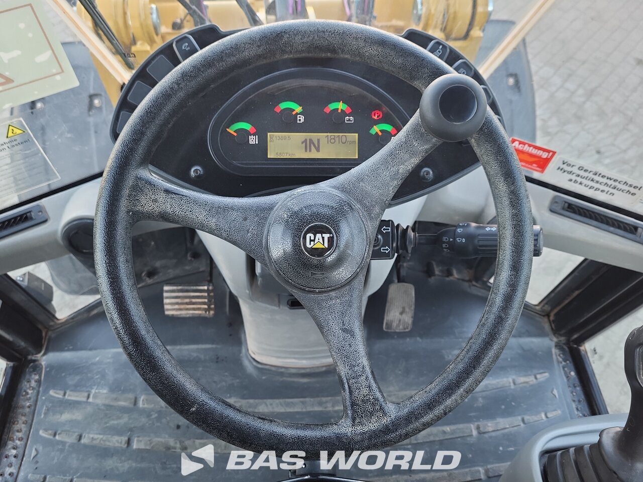 Other : Caterpillar 908 M Chargeuse sur pneus