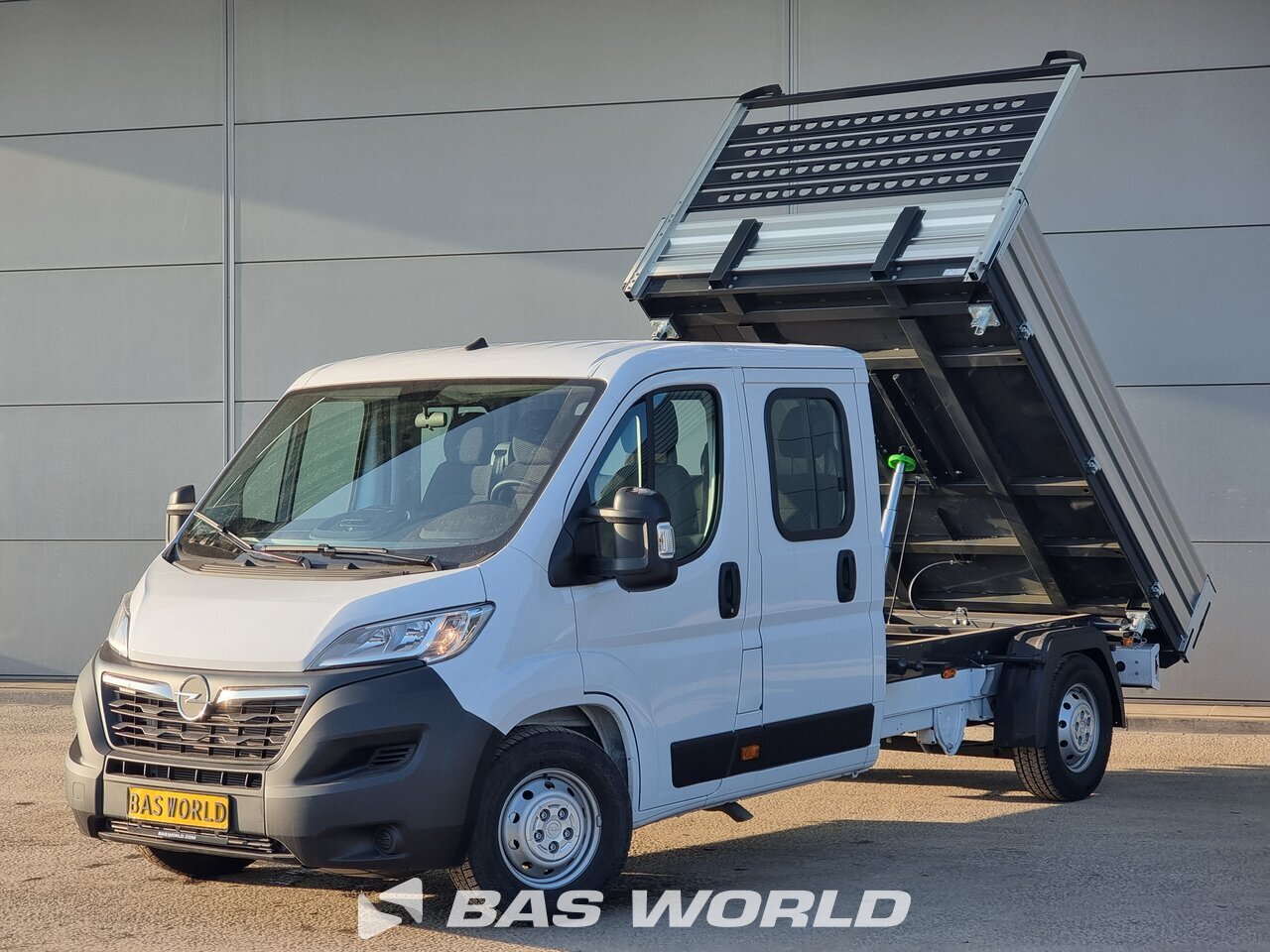 Front left : Opel Movano 140PK Benne