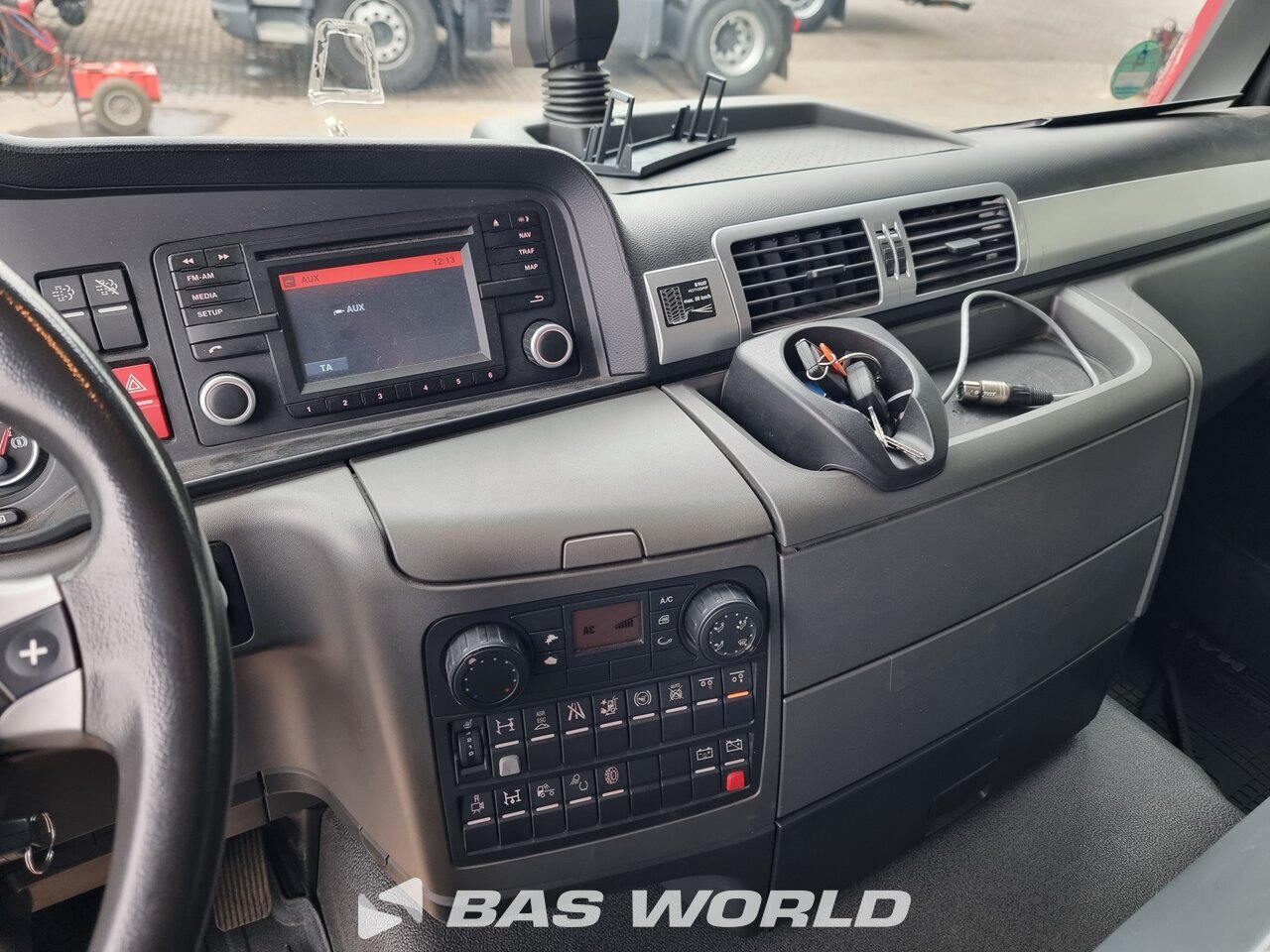 Other : MAN TGS 26.320 6X2 Camion à Caisse Mobile