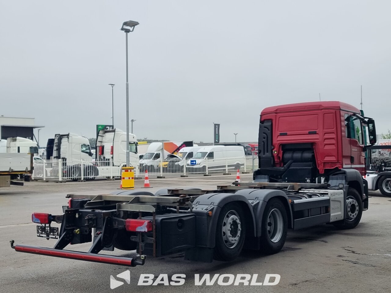 Other : MAN TGS 26.320 6X2 Camion à Caisse Mobile