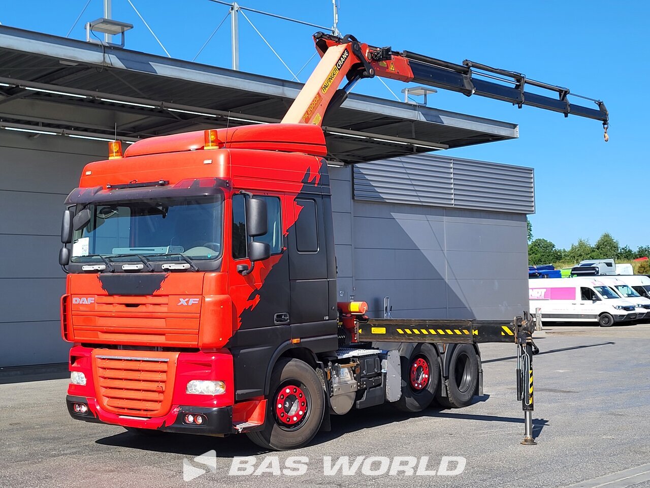Front left : DAF XF 410 6X2 Tracteur routier