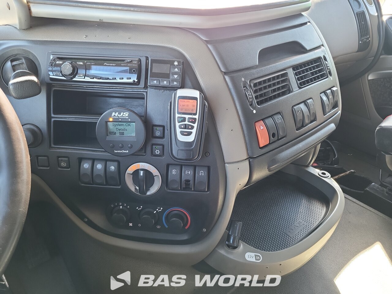 Other : DAF XF 410 6X2 Tracteur routier