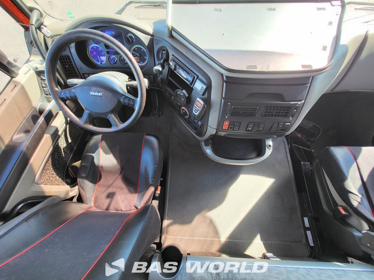 Other : DAF XF 410 6X2 Tracteur routier