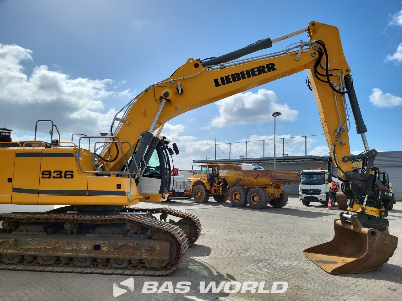 Other : Liebherr R936 LC V Pelle sur chenilles
