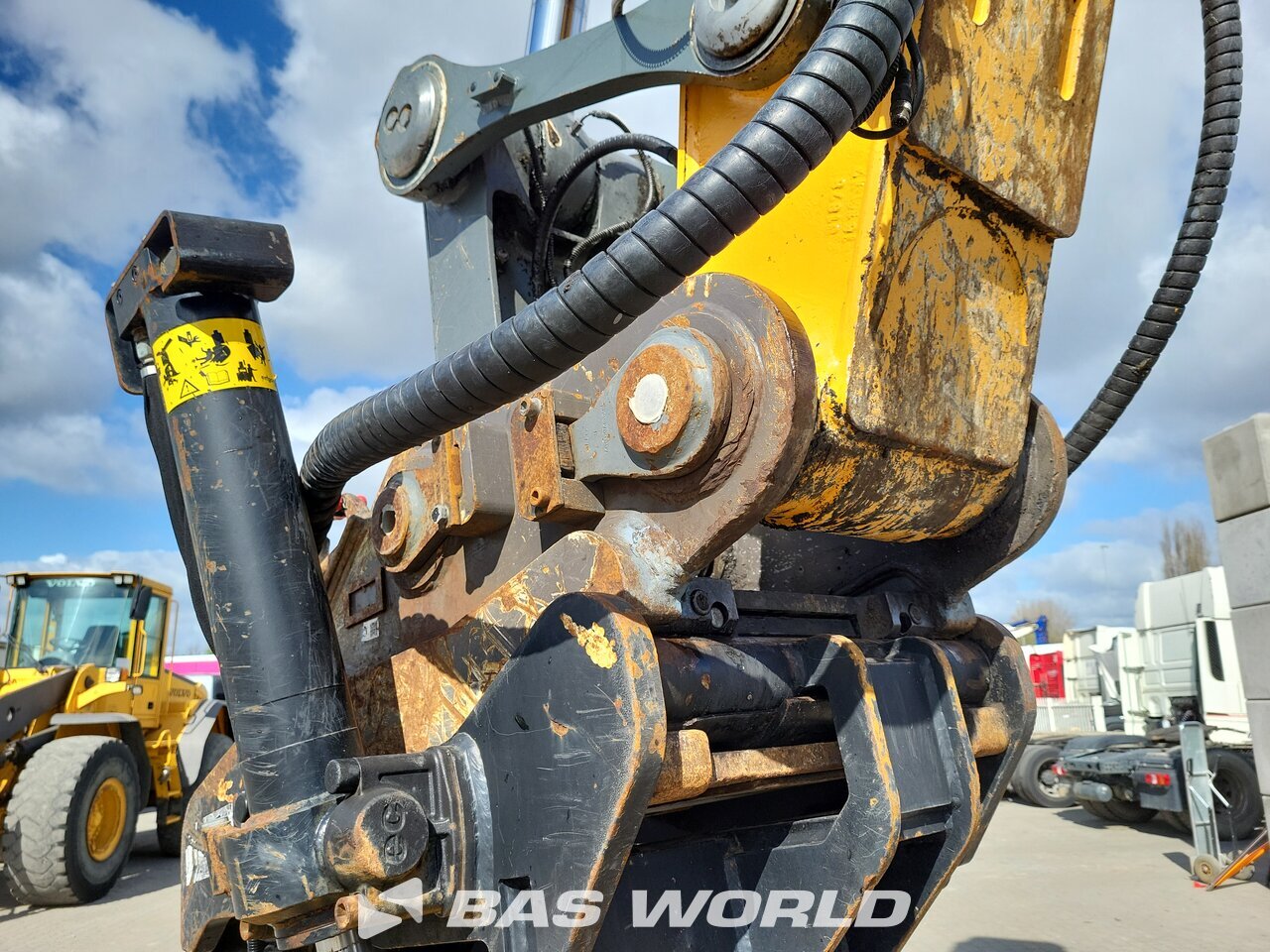 Other : Liebherr R936 LC V Pelle sur chenilles