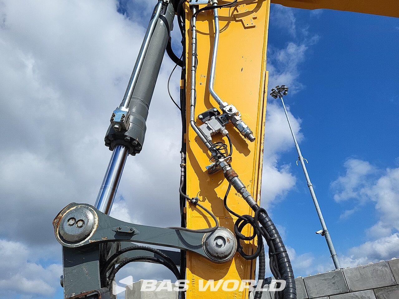Other : Liebherr R936 LC V Pelle sur chenilles
