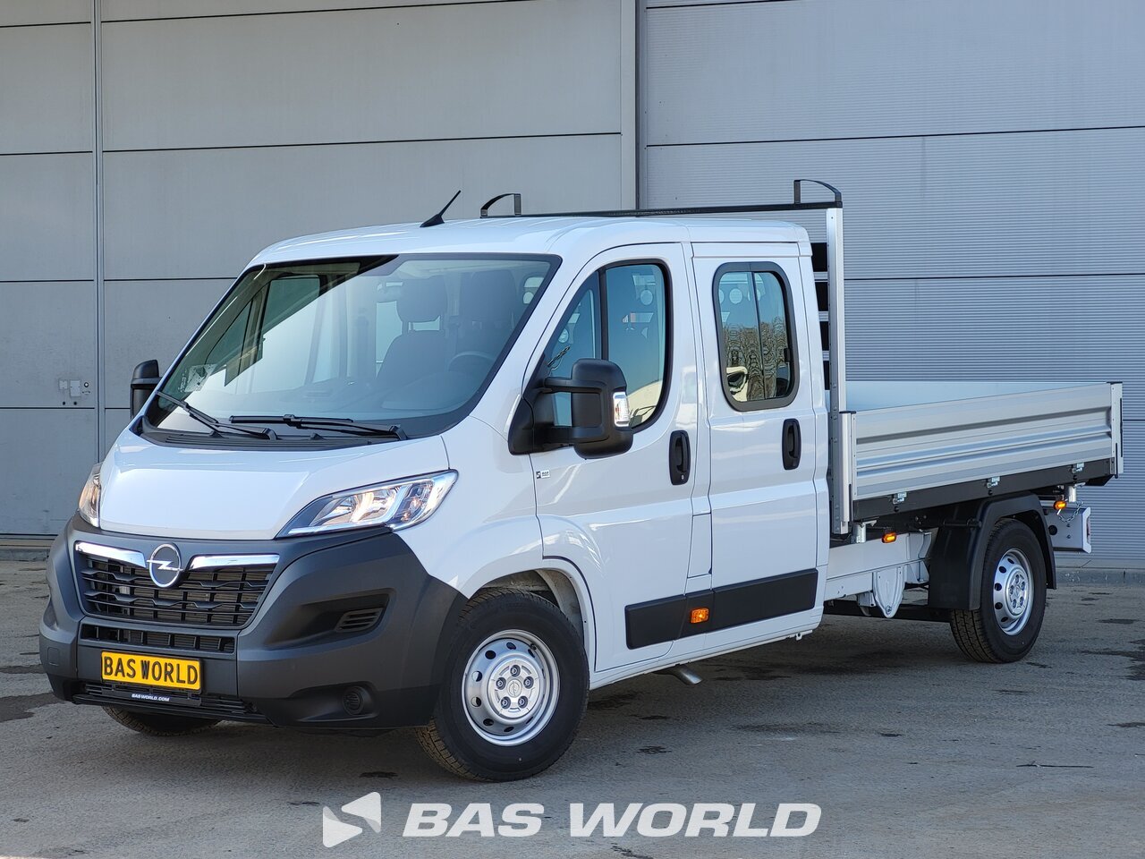 Front left : Opel Movano 140PK Benne