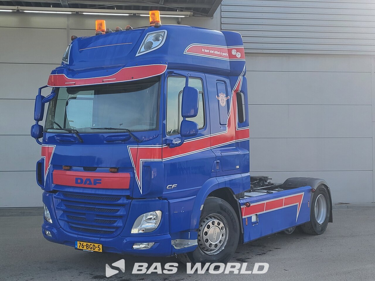 Front left : DAF CF 440 6X2 Tracteur routier