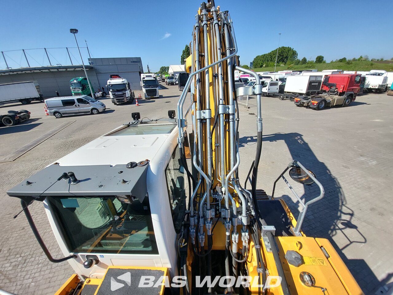 Other : Liebherr R926 LC Pelle sur chenilles