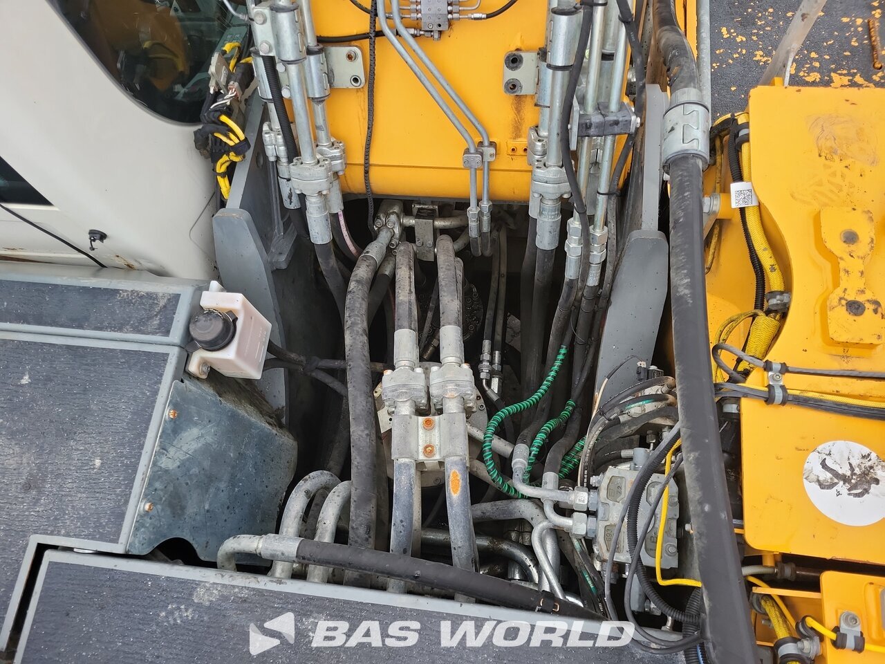 Other : Liebherr R936 LC Pelle sur chenilles