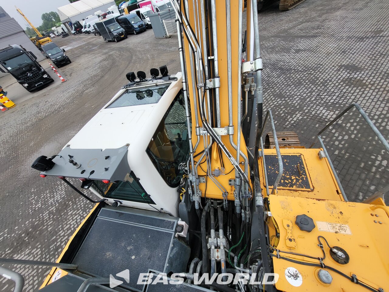 Other : Liebherr R936 LC Pelle sur chenilles