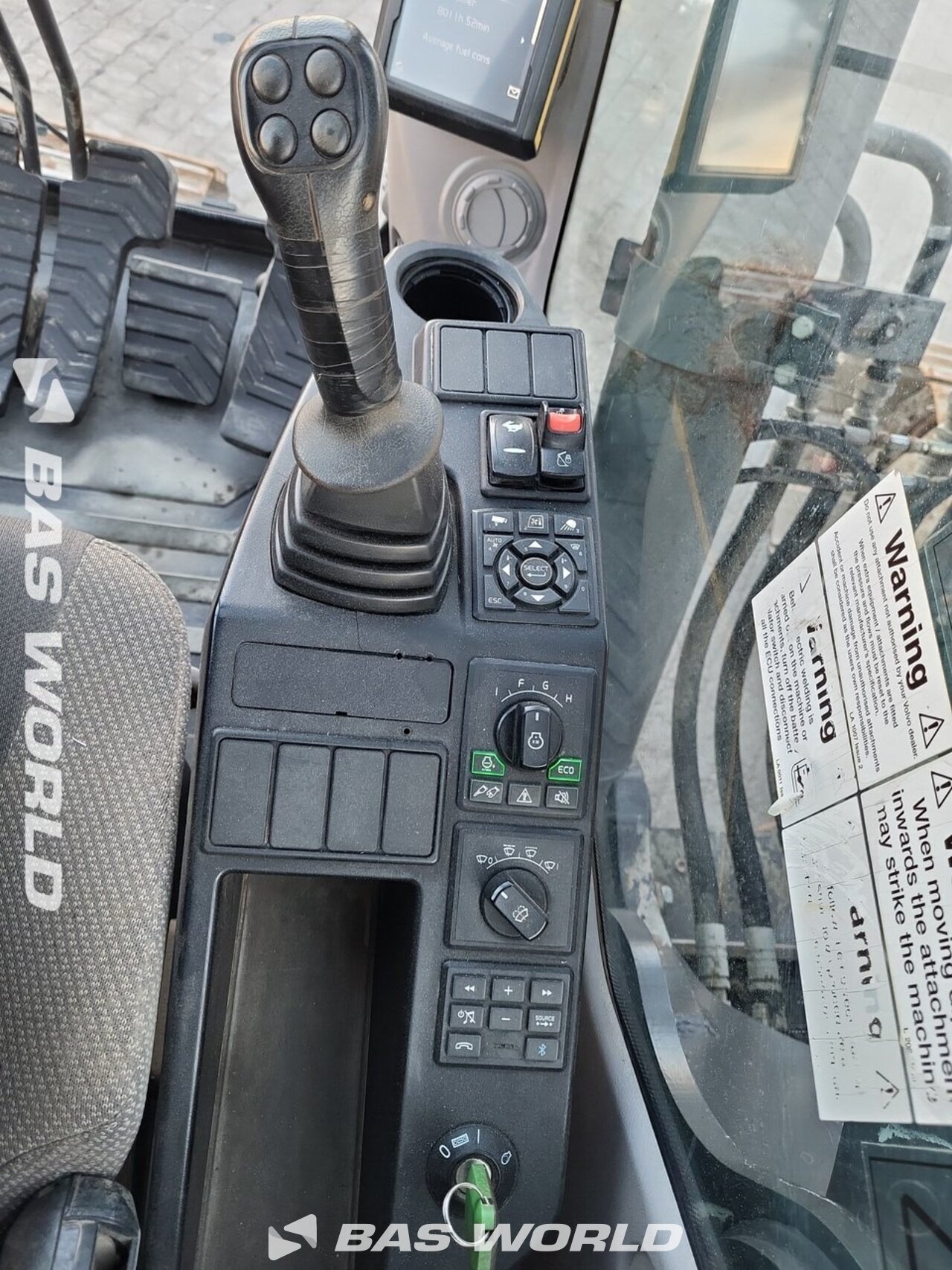 Other : Volvo EC220 E L Pelle sur chenilles