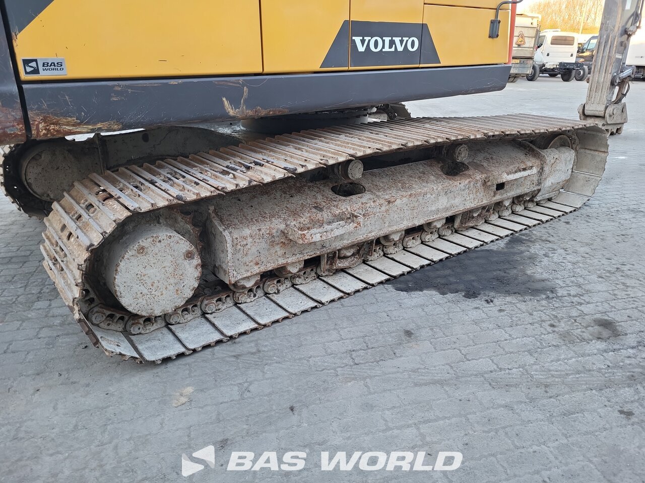 Other : Volvo EC220 E L Pelle sur chenilles