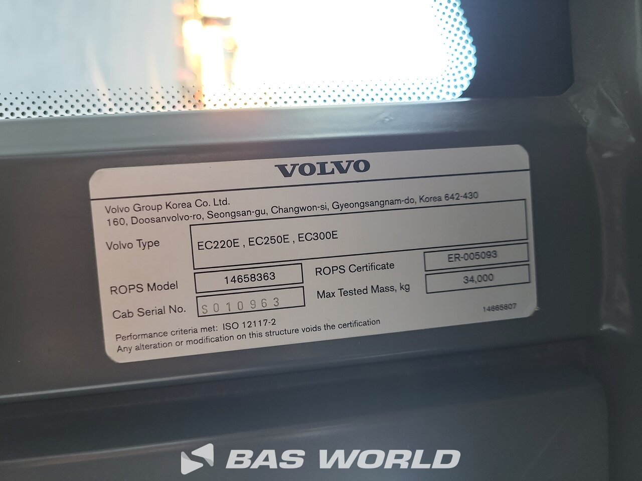 Other : Volvo EC220 E L Pelle sur chenilles