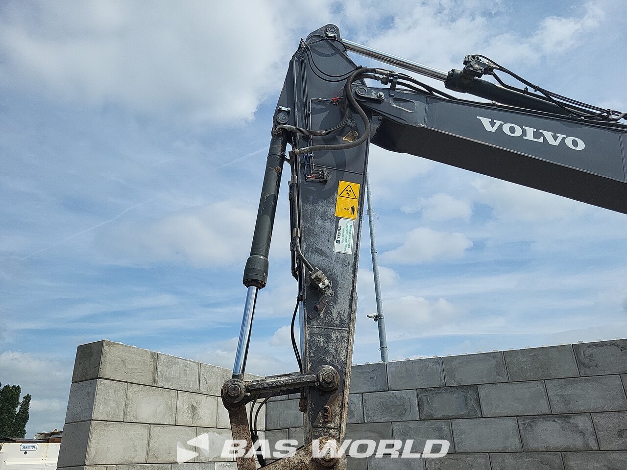 Other : Volvo EC220 E L Pelle sur chenilles