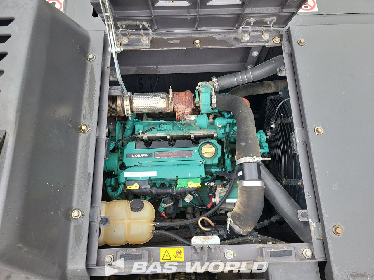 Other : Volvo EC200 E L Pelle sur chenilles