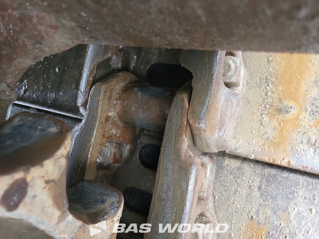 Other : Volvo EC200 E L Pelle sur chenilles