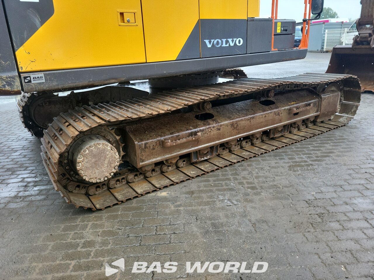 Other : Volvo EC200 E L Pelle sur chenilles
