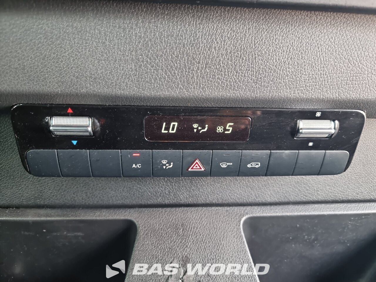 Other : Mercedes Sprinter 317 CDI Fourgons utilitaires