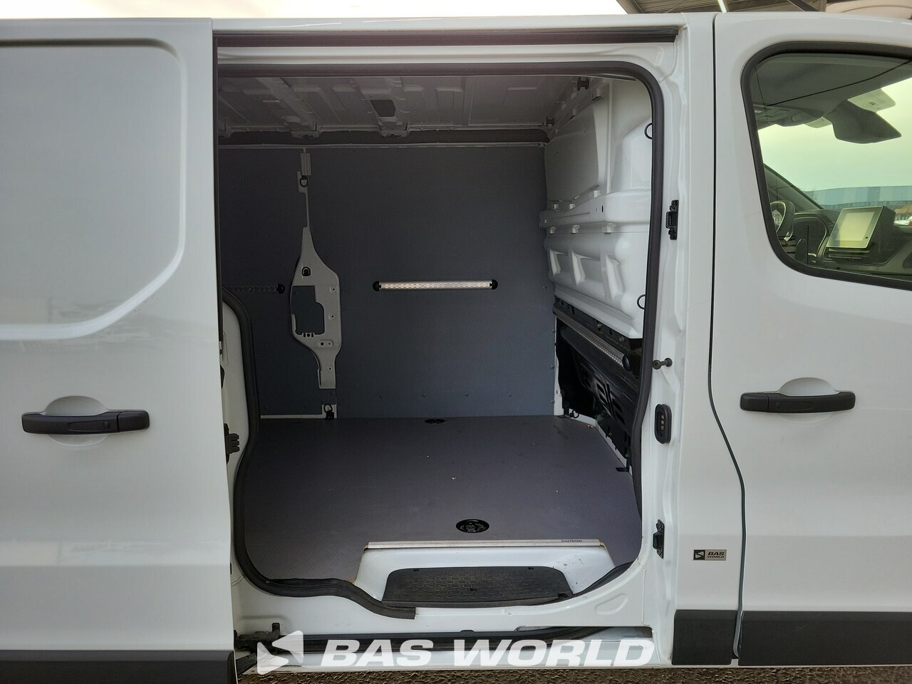Other : Renault Trafic 130pk Fourgons utilitaires