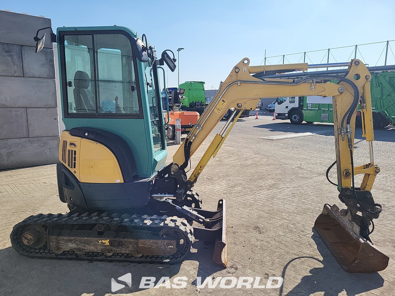 Other : Yanmar VIO25-4 Mini pelle <10t