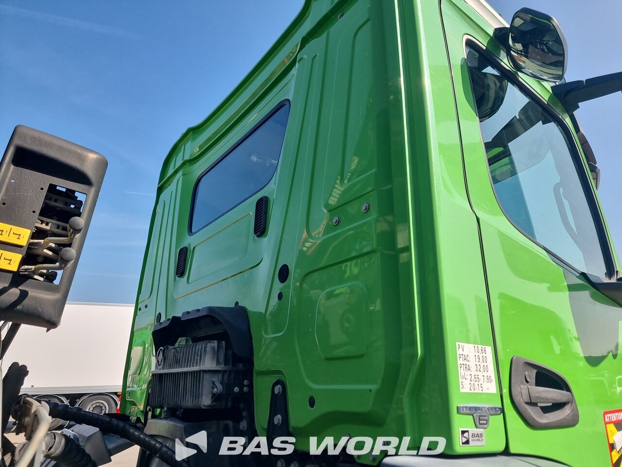 Other : Mercedes Arocs 1830 4X2 Fougere SARL  TYPE:RLN Camion plateaux