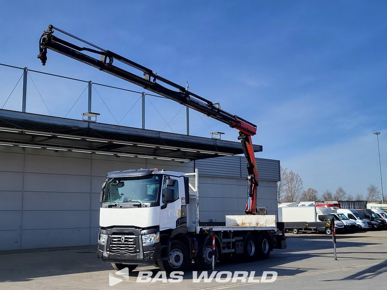 Front left : Renault C 430 8X4 Eebrun Camion plateaux