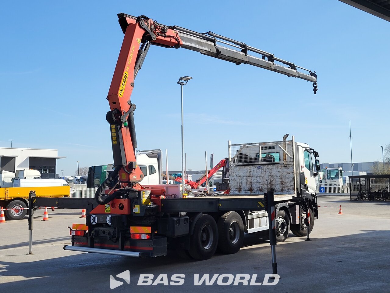 Superstructure interior : Renault C 430 8X4 Eebrun Camion plateaux