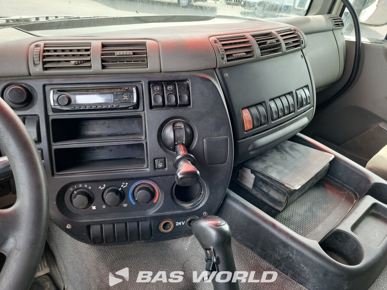 Other : DAF CF85.410 8X4 Vendée Carrosserie Camion Benne