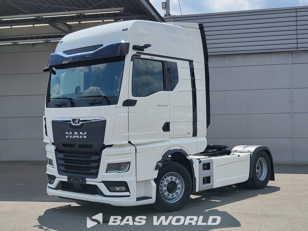 Front left : MAN TGX 18.520 4X2 Tracteur routier