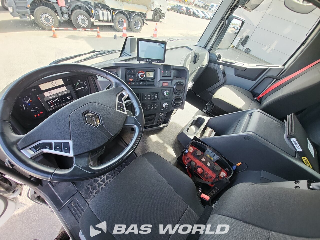Other : Renault C 480 8X4 CARIDRO Camion plateaux