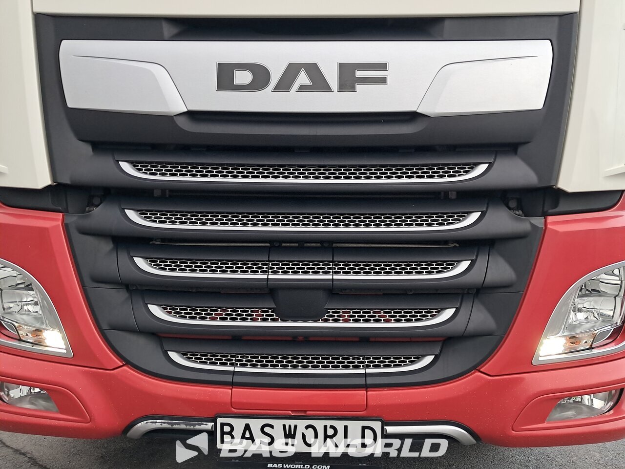 Grille : DAF XF 530 4X2 Tracteur routier