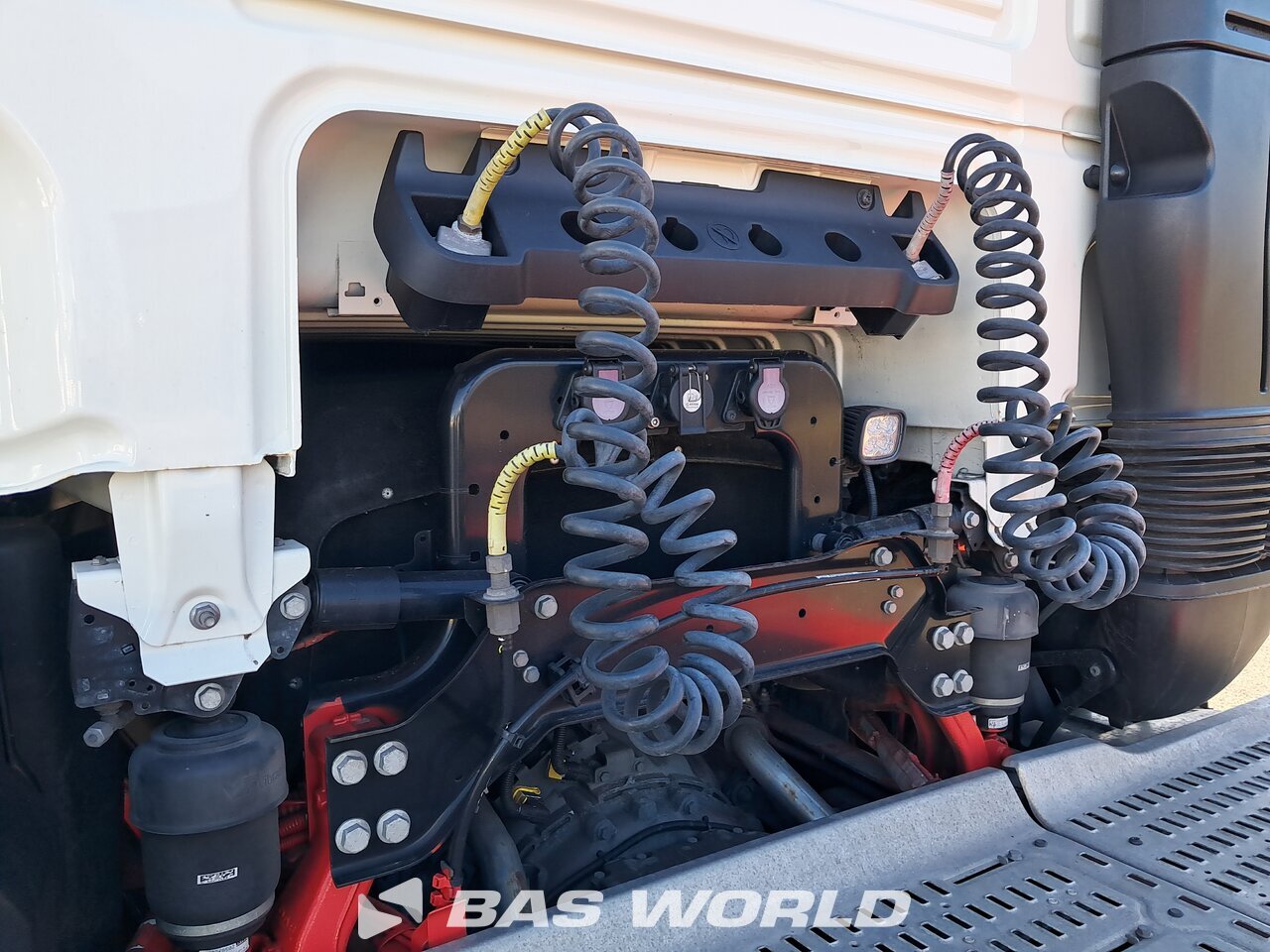 Trailer connections : DAF XF 530 4X2 Tracteur routier