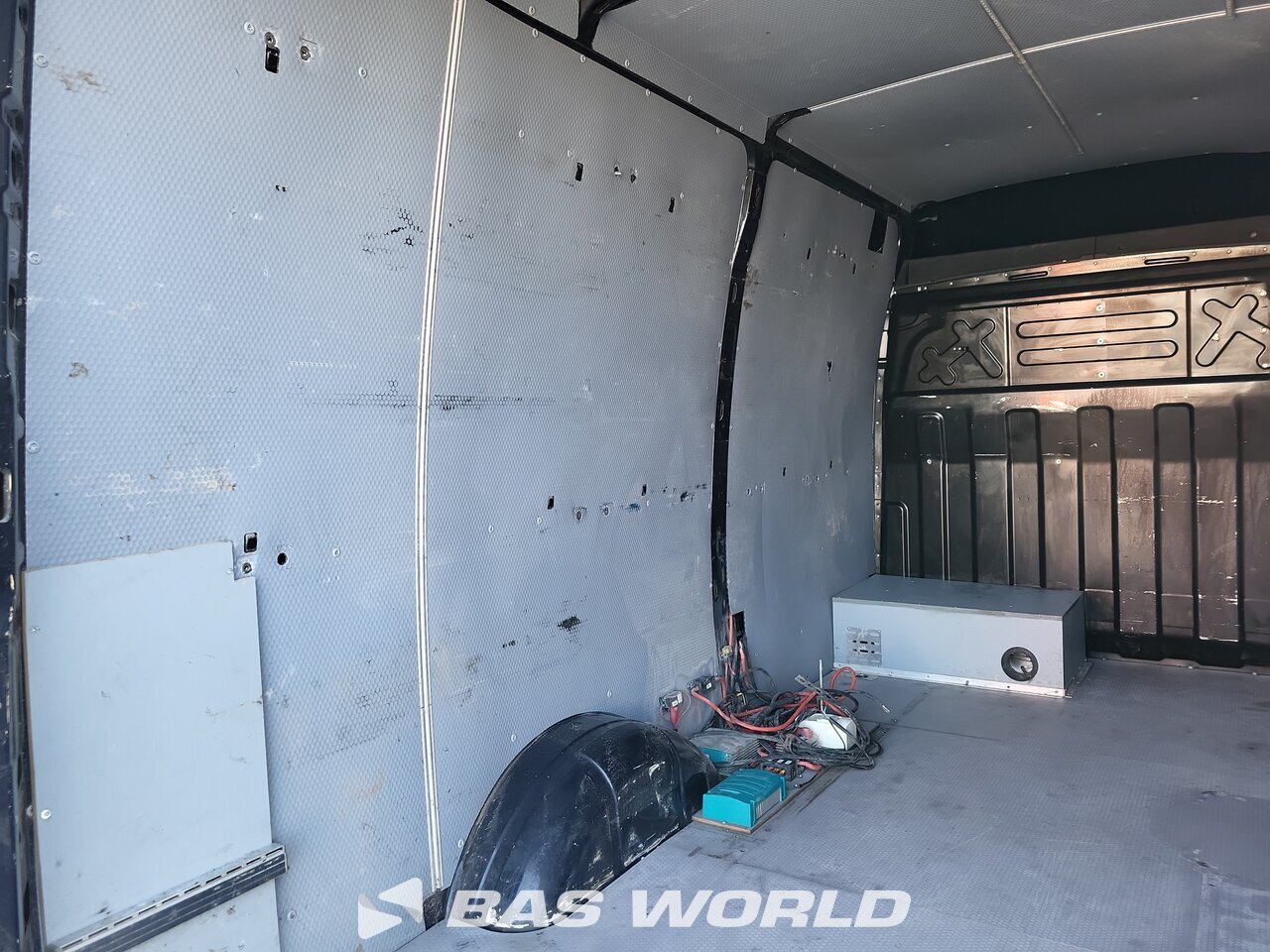 Other : Iveco Daily 35S14 Fourgons utilitaires