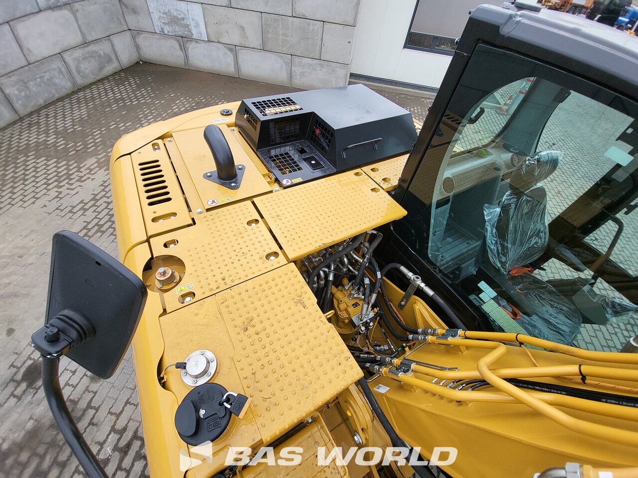 Other : Caterpillar 313 GC Pelle sur chenilles