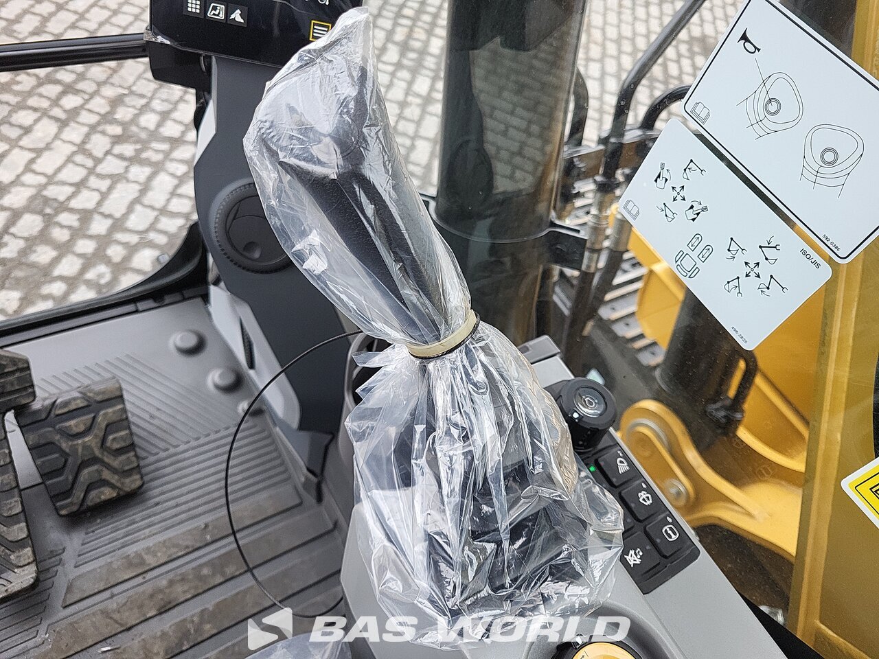 Other : Caterpillar 313 GC Pelle sur chenilles