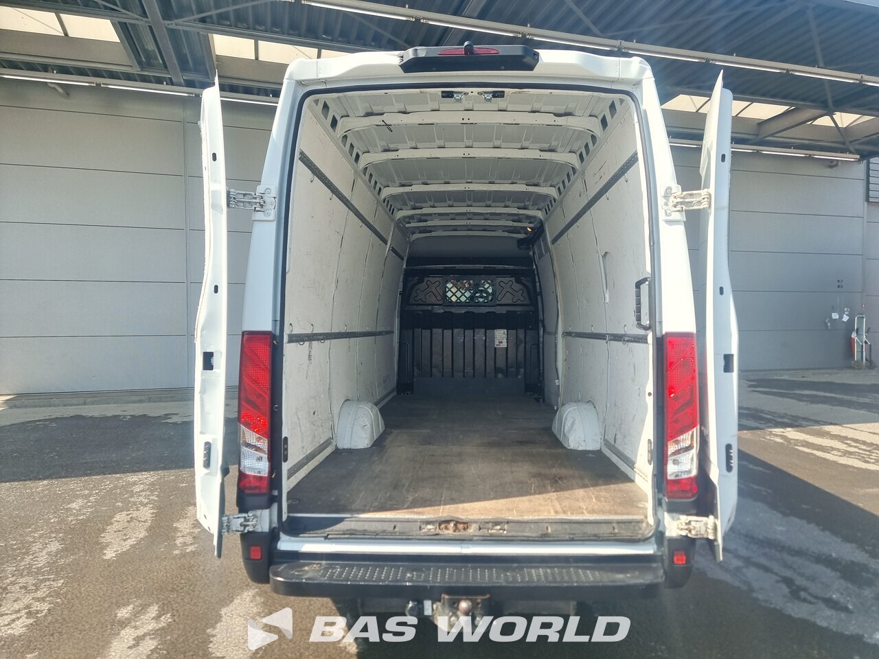 Other : Iveco Daily 35S16 Fourgons utilitaires