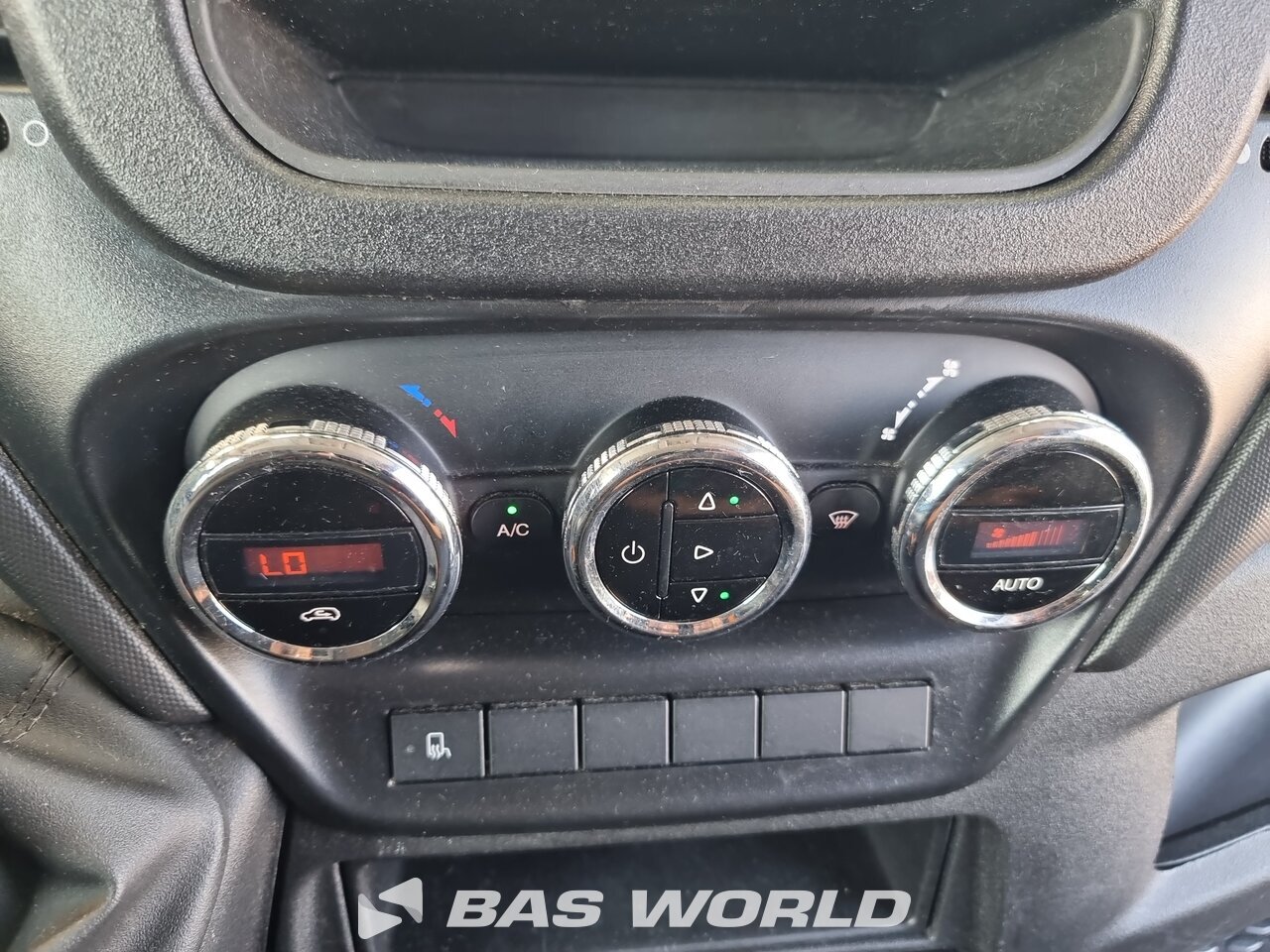 Other : Iveco Daily 35S16 Fourgons utilitaires