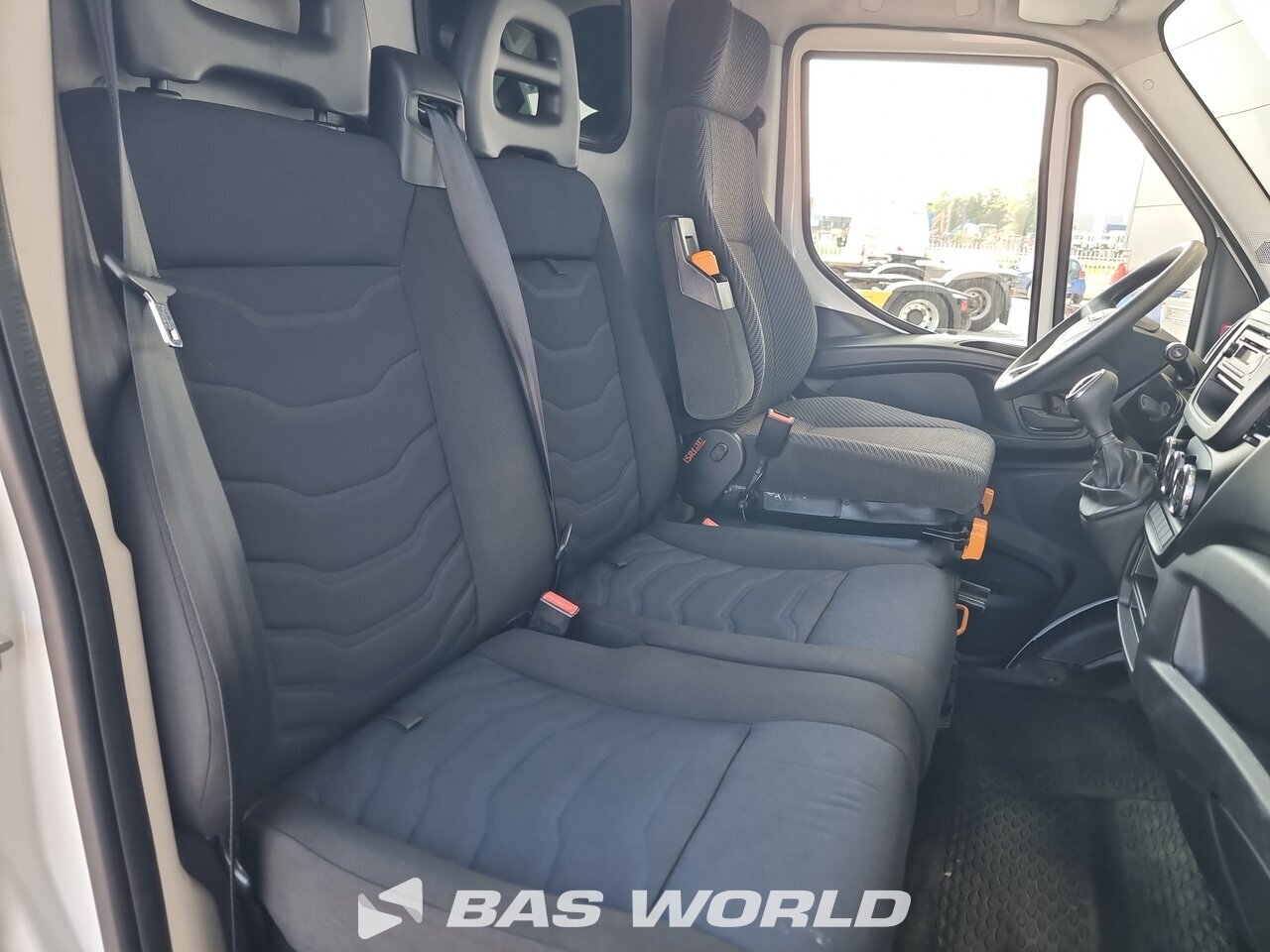Other : Iveco Daily 35S16 Fourgons utilitaires