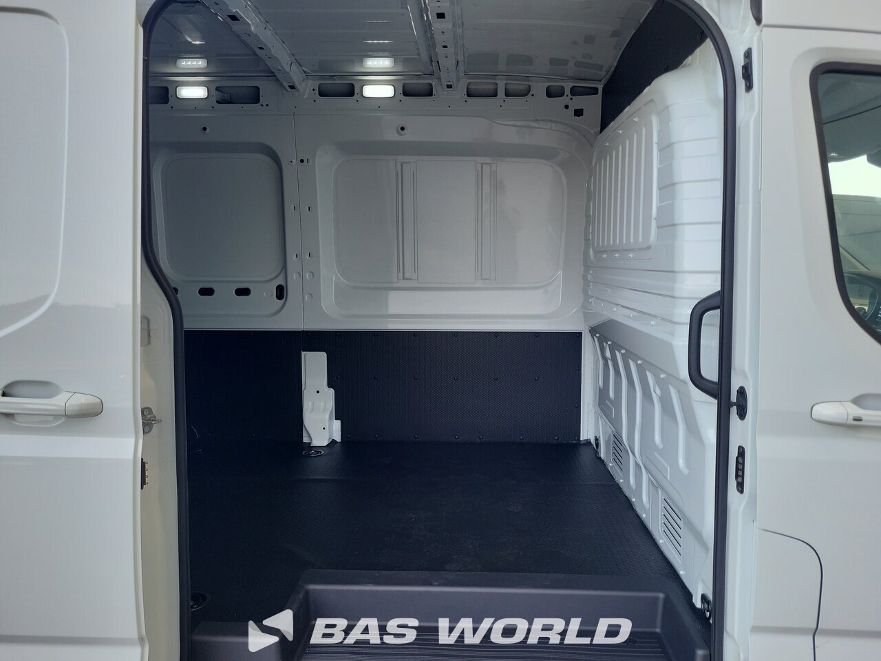 Other : Maxus eDELIVER 9 204pk Fourgons utilitaires