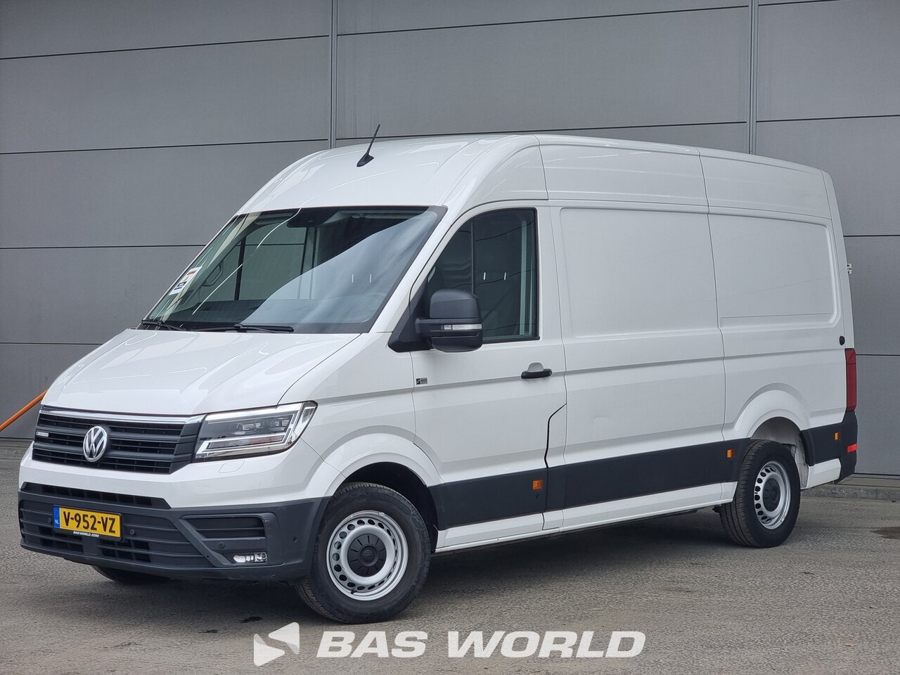 Front left : Volkswagen E-Crafter 136pk Fourgons utilitaires