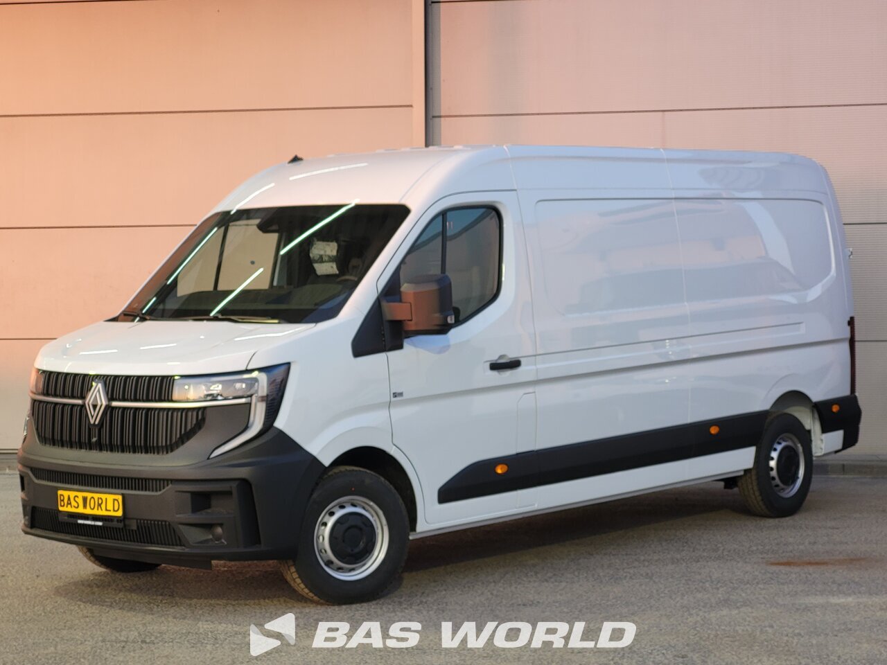 Front left : Renault Master 130PK Fourgons utilitaires