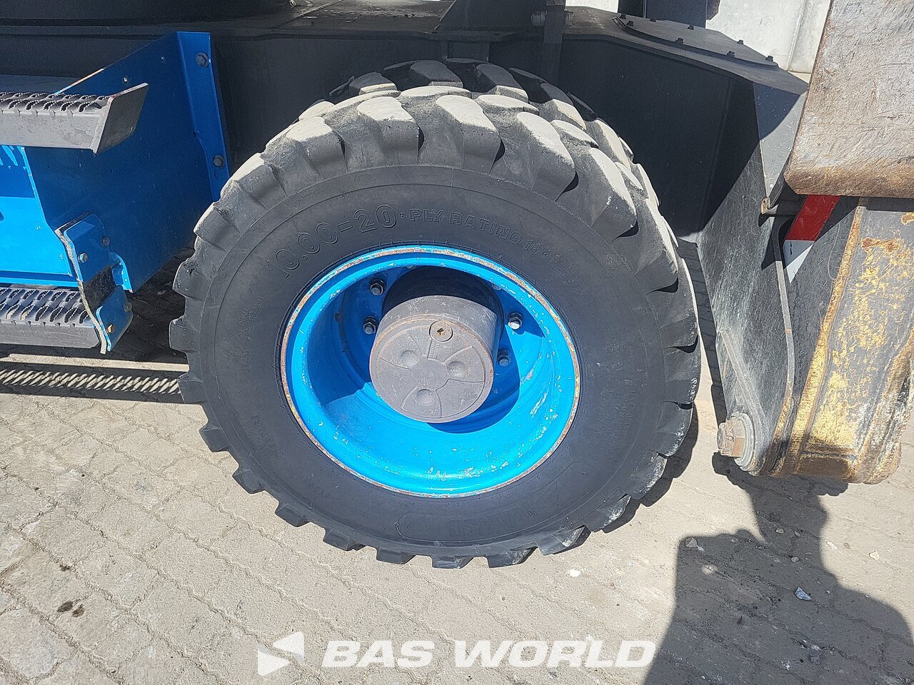 Other : Volvo EW140 D Pelle sur pneus