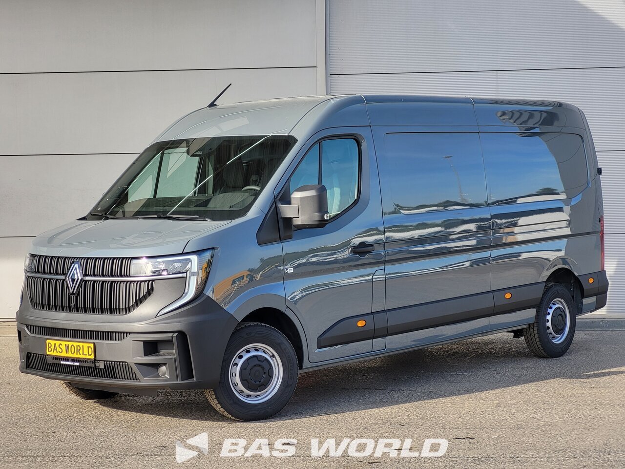 Front left : Renault Master 130PK Fourgons utilitaires