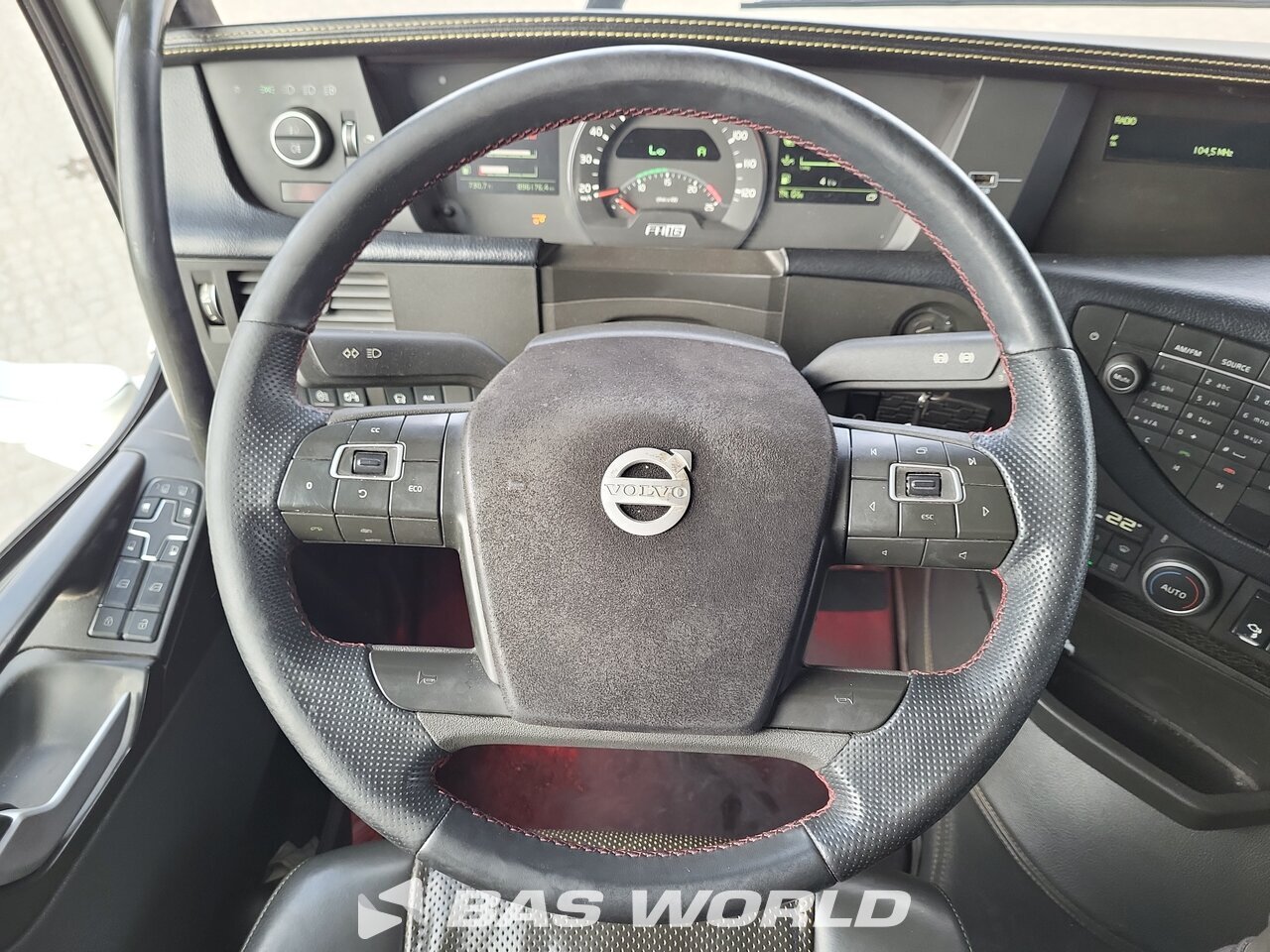 Other : Volvo FH16 550 6X2 Tracteur routier